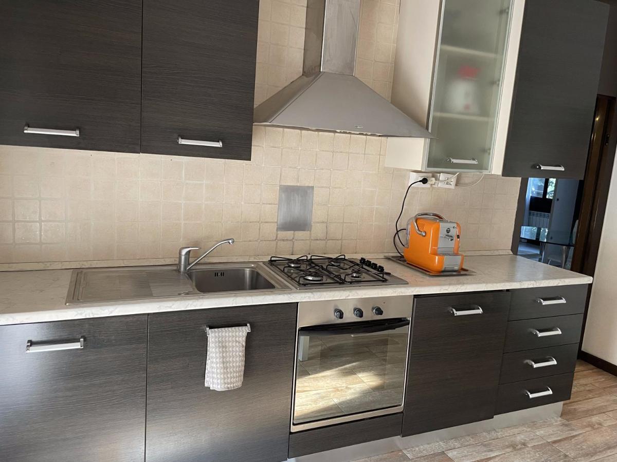 Ferienwohnung 120 Mq Vicino A Banca Mediolanum E Ospedale Humanitas Basiglio Exterior foto